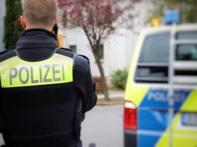 Polizeimann