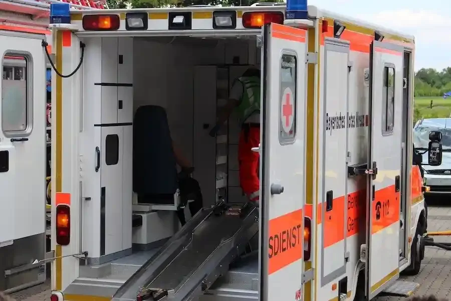 rettungseinsatz-krankenwagen