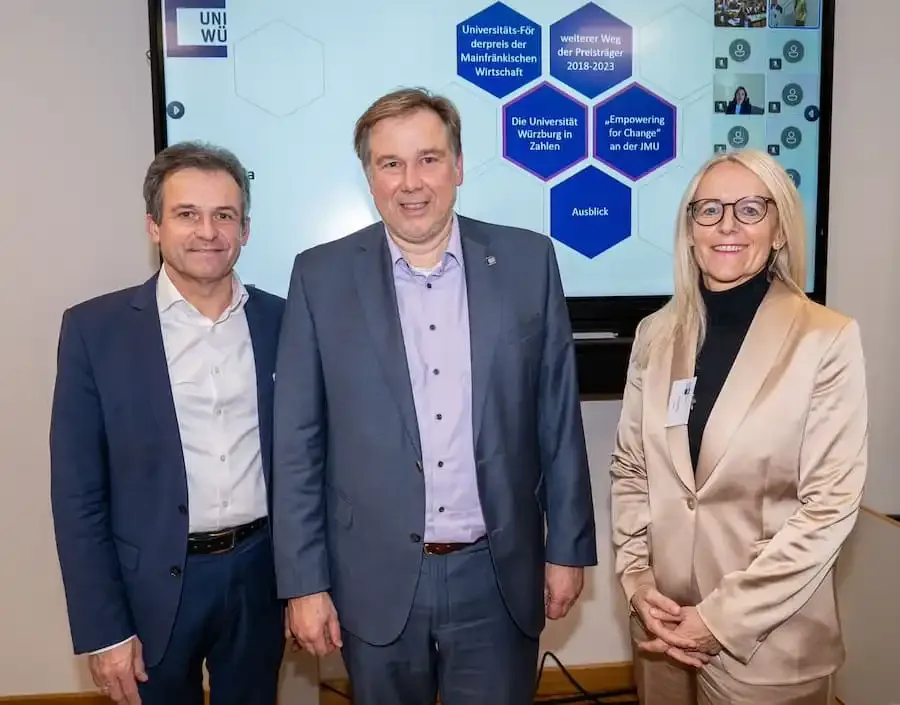 IHK-Vollversammlung in Schweinfurt mit Prof. Dr. Matthias Bode, IHK-Präsidentin Caroline Trips und Vizepräsident Dr. Stefan Möhringer