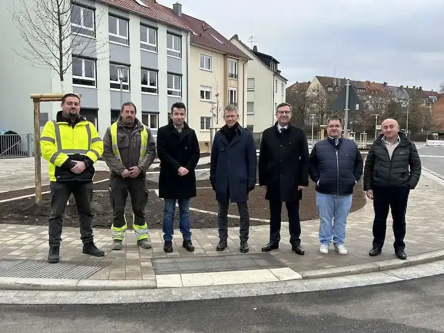 Freigabe des neu gestalteten Knotenpunkts Schelmsrasen in Schweinfurt durch Oberbürgermeister Sebastian Remelé