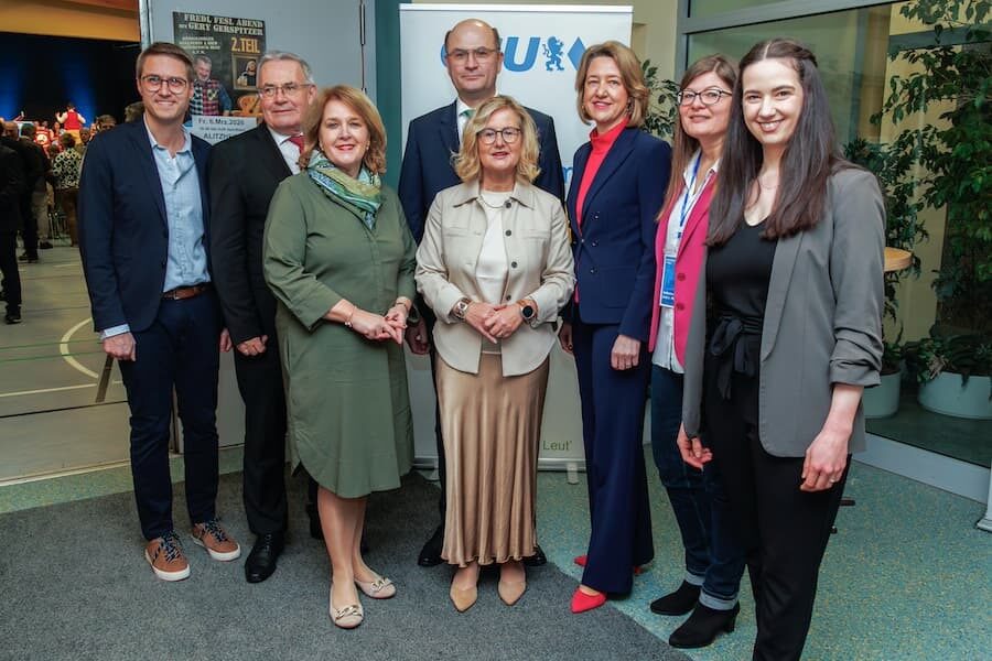 Neujahrsempfang von JU und CSU Schweinfurt-Land mit Finanzminister Albert Füracker, Landratskandidatin Gabriele Jakob und weiteren CSU-Vertretern in Alitzheim