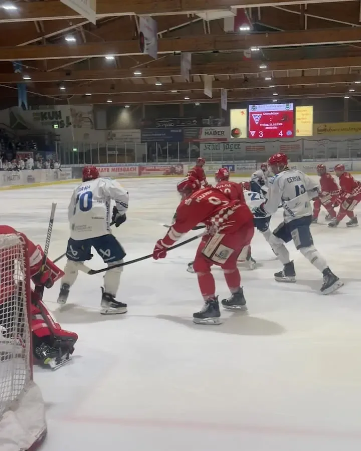 Torszene beim Auswärtssieg der Mighty Dogs Schweinfurt gegen den TEV Miesbach