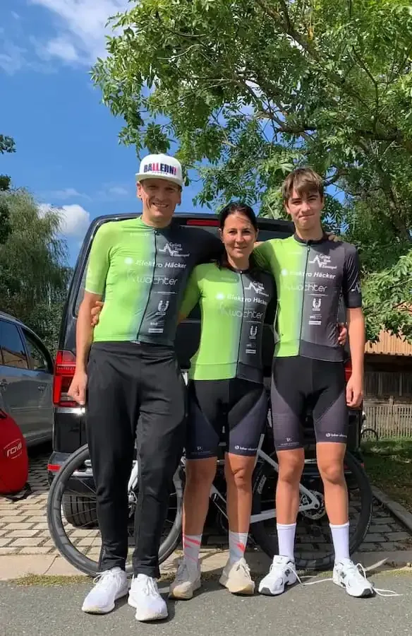 Cycling Team Schweinfurt beim Bergzeitfahren in Stadtsteinach Marcel Bergelt, Christine Pickel und Lenard Pickel vom Cycling Team Schweinfurt beim Bergzeitfahren in Stadtsteinach.