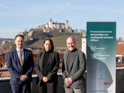 (V. li.) Die wissenschaftliche Leitung des Promotionszentrums: Prof. Dr. Christian Weindl, Hochschule Coburg, Prof. Dr. Christiane Thielemann, Technische Hochschule Aschaffenburg und Prof. Dr. Jürgen Hartmann, Technische Hochschule Würzburg‐Schweinfurt (Foto: THWS/Jule Müller)