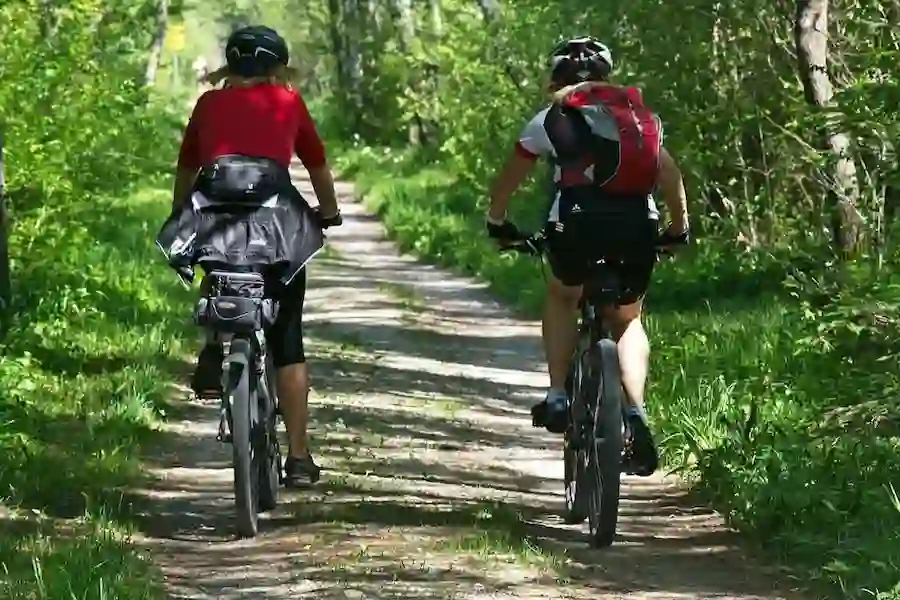 Fußgänger tritt nach Radfahrer – Polizei Gerolzhofen ermittelt