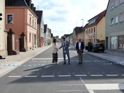 schweinfurt-hauptstrasse-oberndorf-offiziel-freigegeben-bandschnitt-mit-remelé-gloeckle-brettin