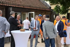 schweinfurt-hauptstrasse-oberndorf-offiziel-freigegeben-empfang-vorplatz-feuerwehrhaus