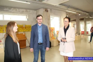 v.l. Larissa Piening (Projektmanagerin Wirtschaftsförderung), Markus Holle (Wirtschaftsförderung Stadt Schweinfurt), Barbara Brembs (Innenarchitektin)