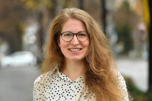 Foto: Marcus Schlaf, Verbraucherzentrale Bayern Bildunterschrift: Julia Zeller, Rechtsexpertin der Verbraucherzentrale Bayern