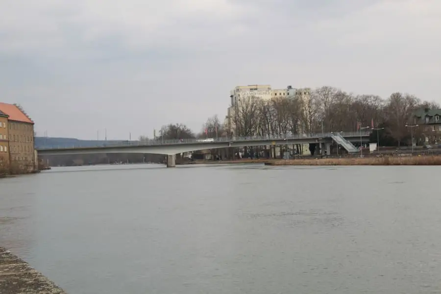 Wasserqualität im Main – Warnstufe für Bereich Schweinfurt ausgerufen