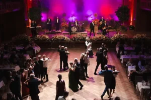Rosenball (c) Bayer. Staatsbad Bad Kissingen GmbH_Benjamin Kiesel