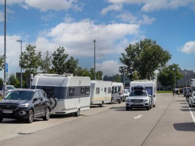 Rastanlage: Wohnwagen und Wohnmobile benötigen ausreuchend Platz zum Parken. Quelle: ©ADAC/Theo Klein
