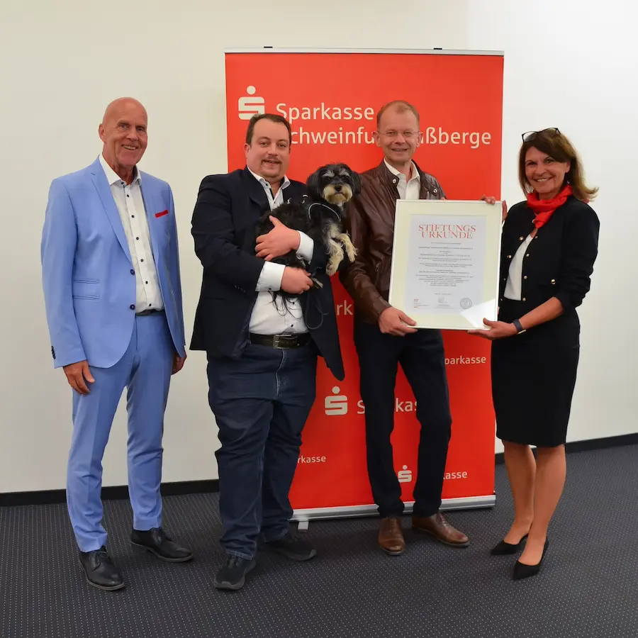 Sparkasse unterstützt Gründung einer Förderstiftung für den Tierschutzverein